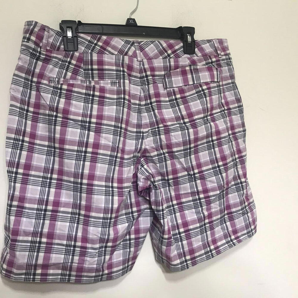 Dockers Shorts Bermuda Women’s Size 16 multicolor Stripped - Picture 3 of 8